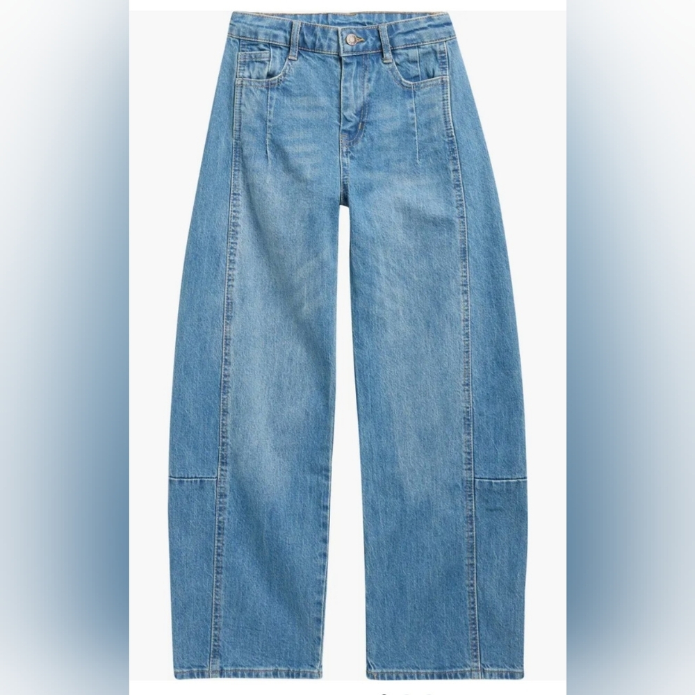 Tractr Light Blue Medium Indigo Wash Barrel Jeans
